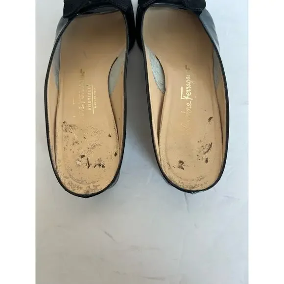Salvatore Ferragamo Black Patent Leather Bow Open Toe Mule Slide Sandals Sz 7.5B - Picture 10 of 10